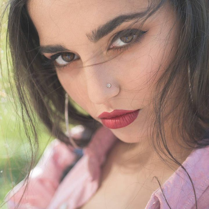 14KT Solid Gold L Shape Flower CZ Nose Ring Stud - Pierced Universe